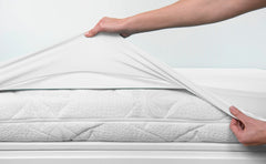 Eco-friendly waterproof and breathable crib sheet 70 x 140cm White - Koko-Kamel.com