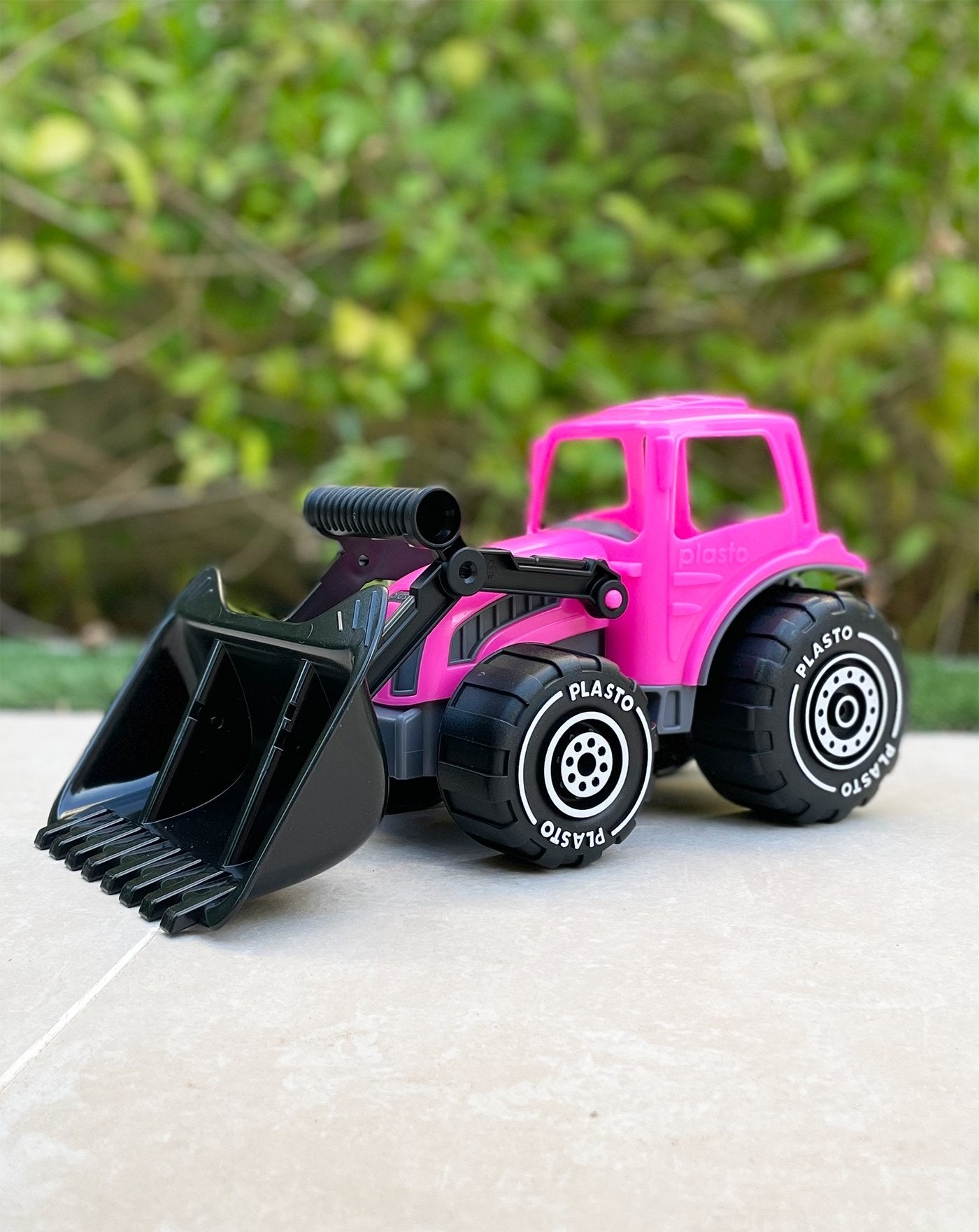 Tractor with frontloader, 32cm, pink - Koko-Kamel.com